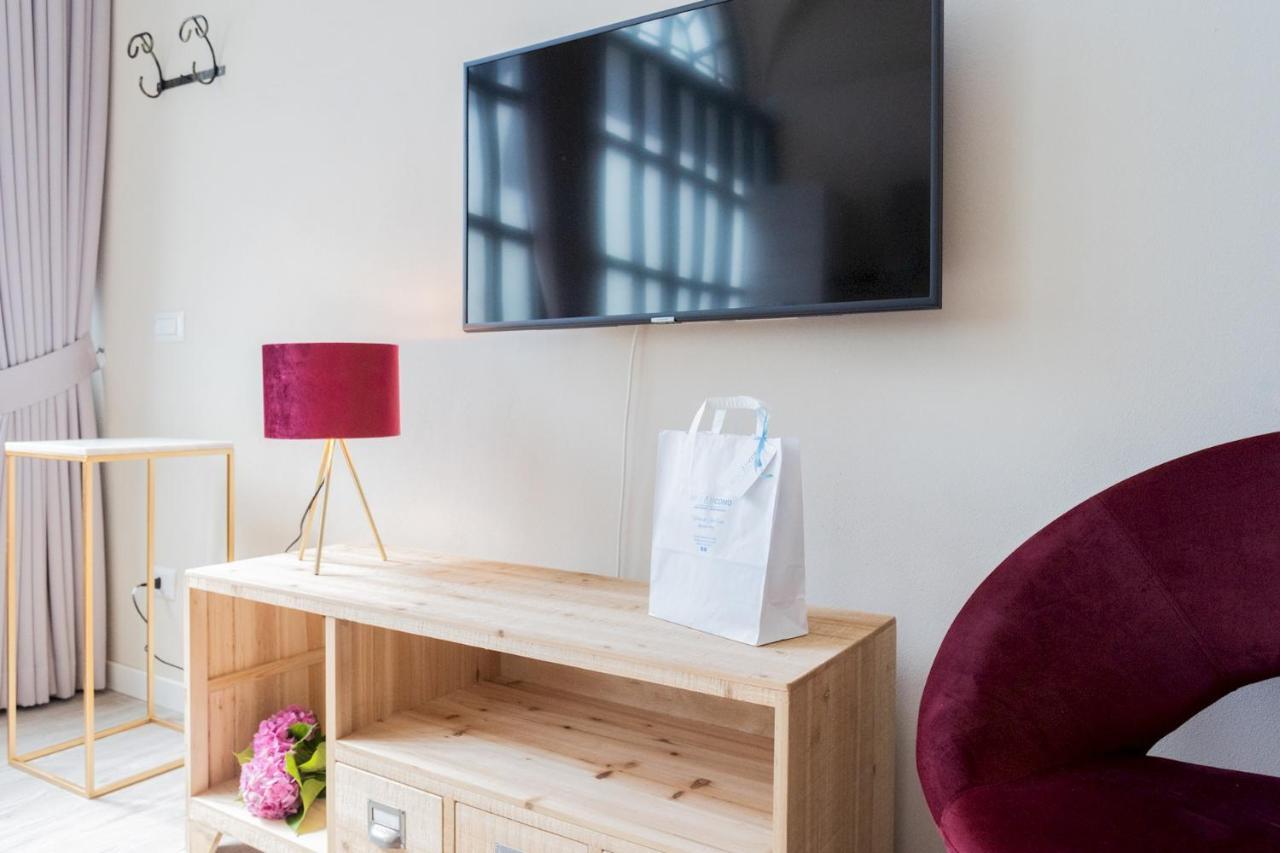 Romantic Escape Centre With Jacuzzi & Parking By Rent
