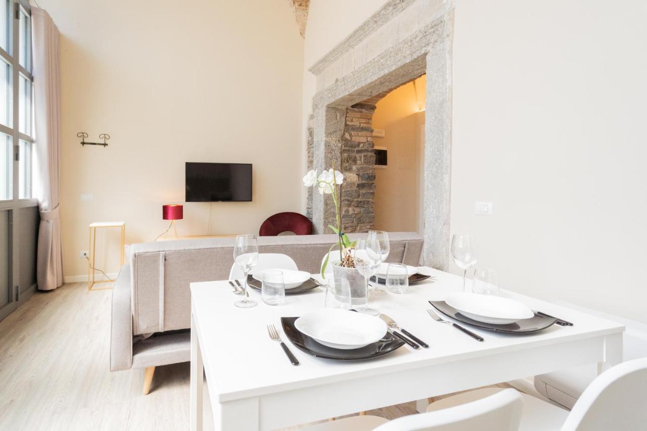 Apartment Romantic Escape Centre With Jacuzzi & Parking By Rent Como